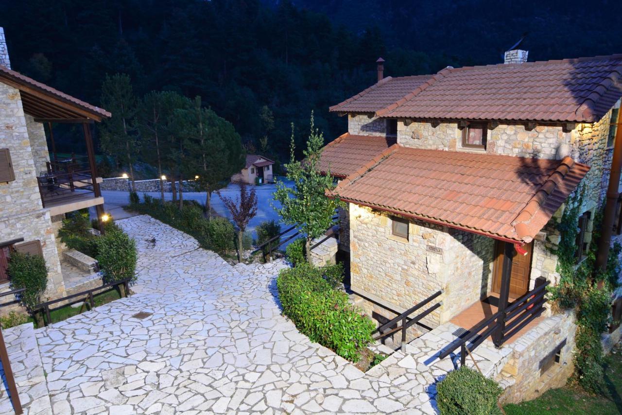Georgio'S V Chalet Kalavrita Exterior photo