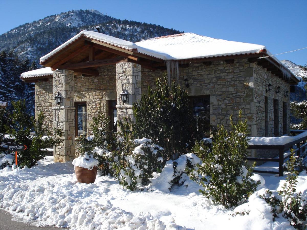 Georgio'S V Chalet Kalavrita Exterior photo