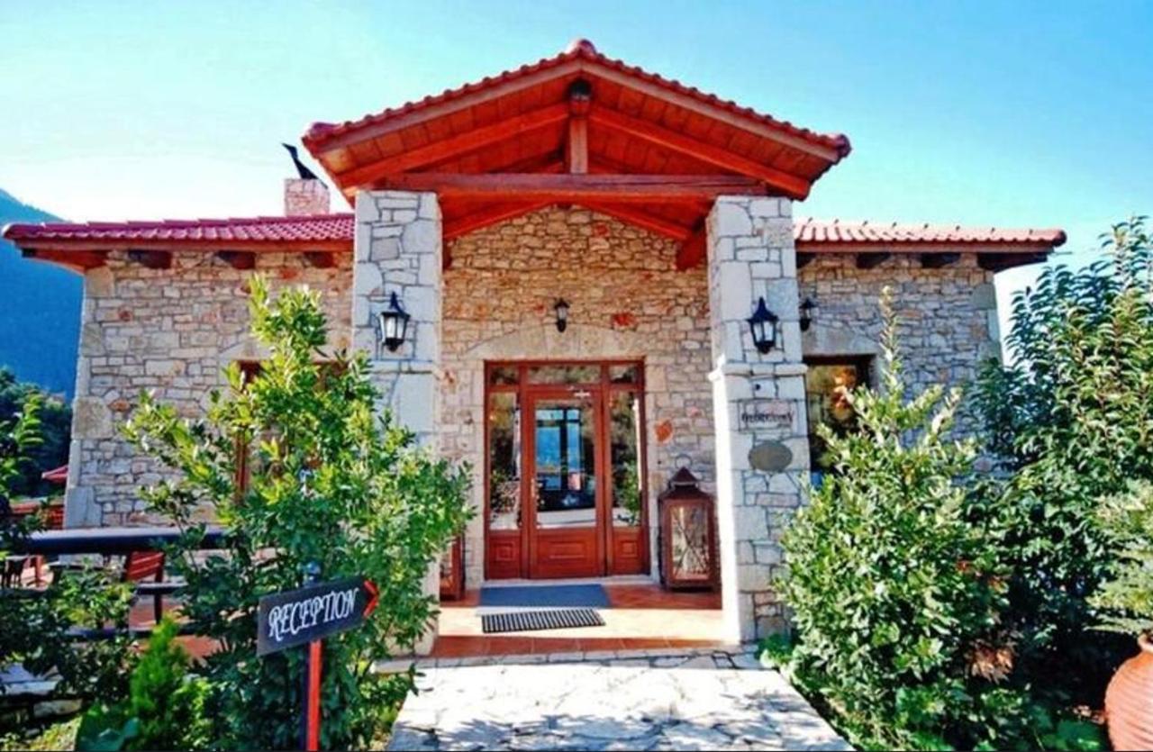 Georgio'S V Chalet Kalavrita Exterior photo